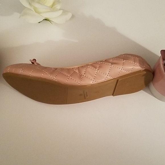 LAST ONE,,,,,,Gold Toe Blush Shoes - Picture 5 of 7